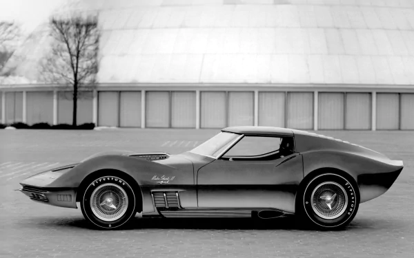  Chevrolet Corvette Mako Shark II