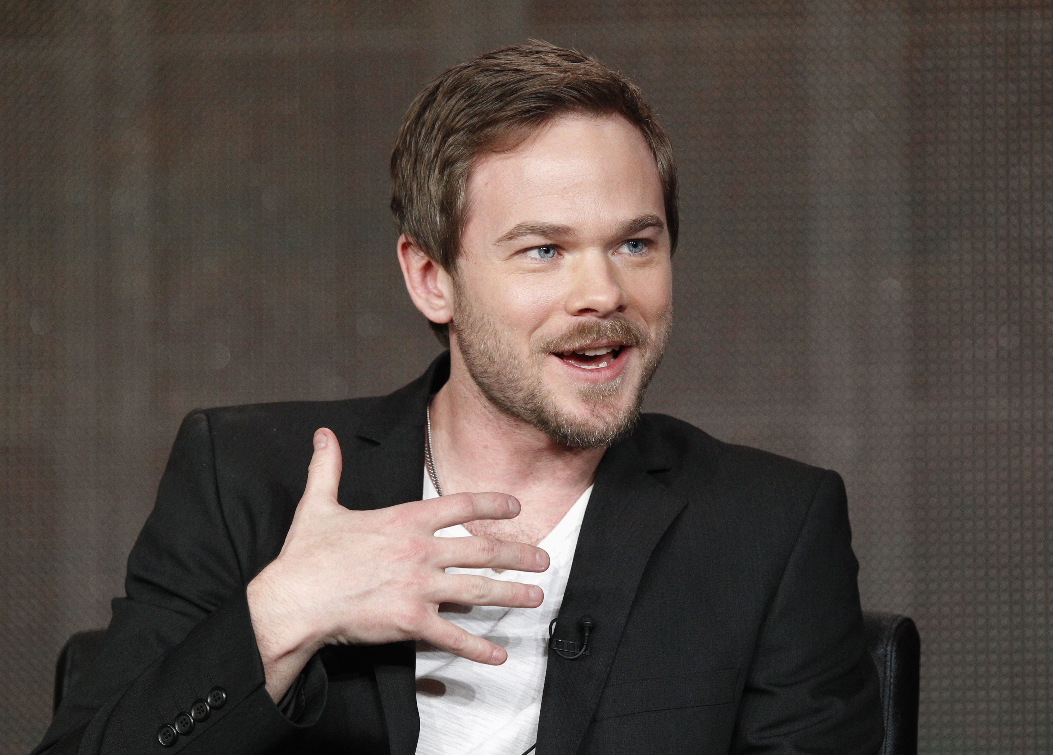 Celebrity Shawn Ashmore HD Wallpaper | Background Image