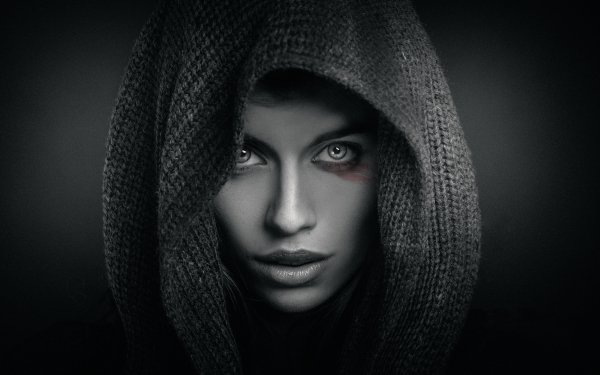 Women Face Hood Makeup Selective Color HD Wallpaper | Background Image