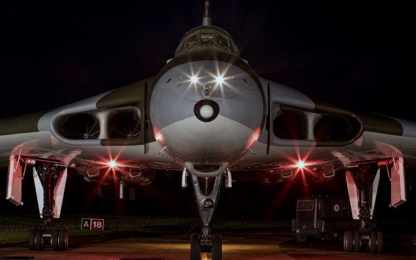 Military Avro Vulcan Bombers Aircraft Jet Fighter Bomber Warplane HD Wallpaper | Background Image