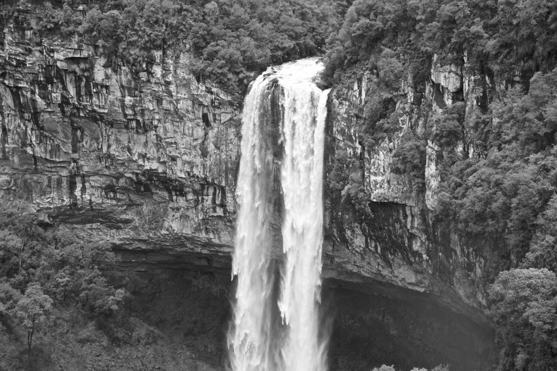 Download Black & White Brazil Nature Waterfall Caracol Falls HD Wallpaper