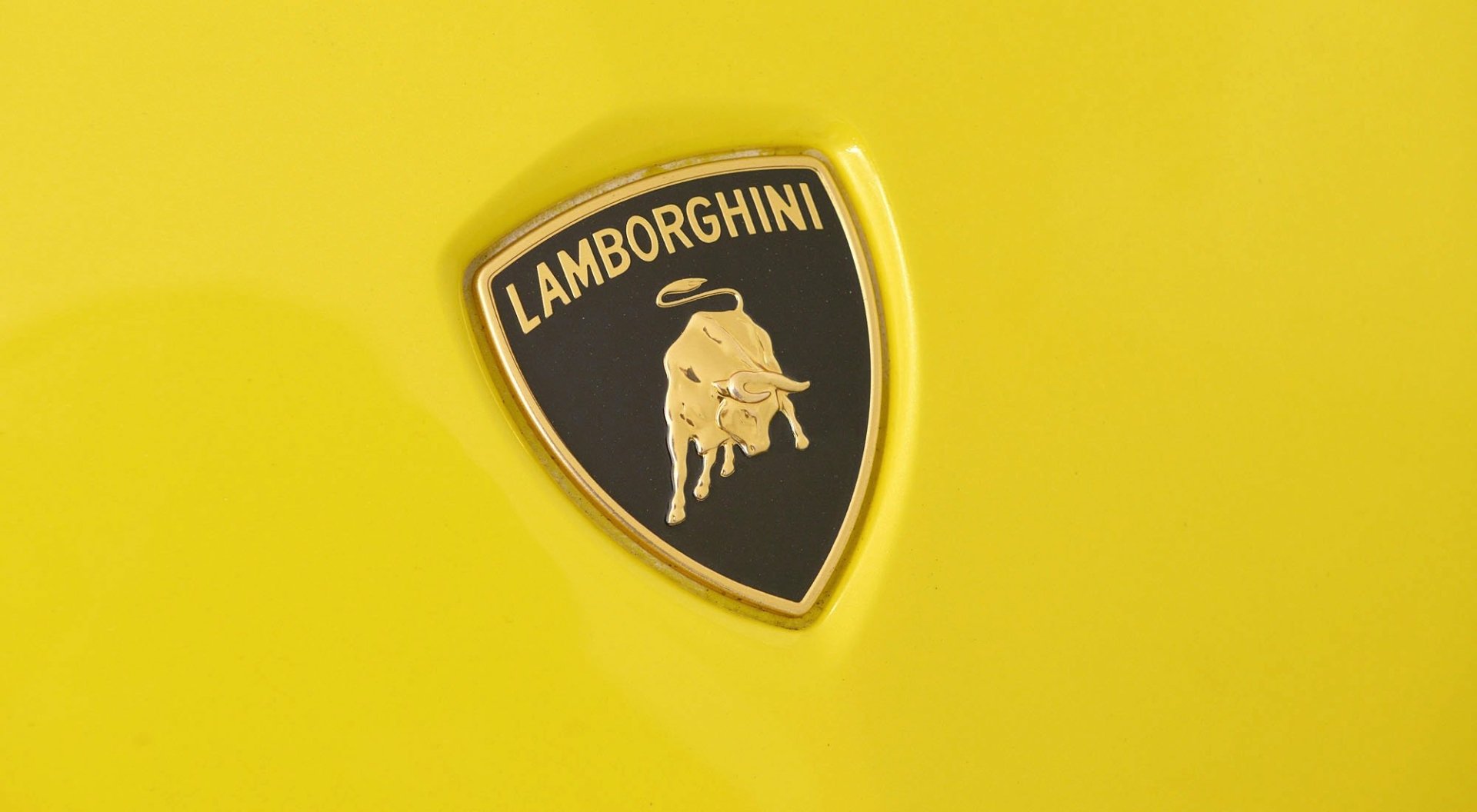 Download Logo Vehicle Lamborghini HD Wallpaper