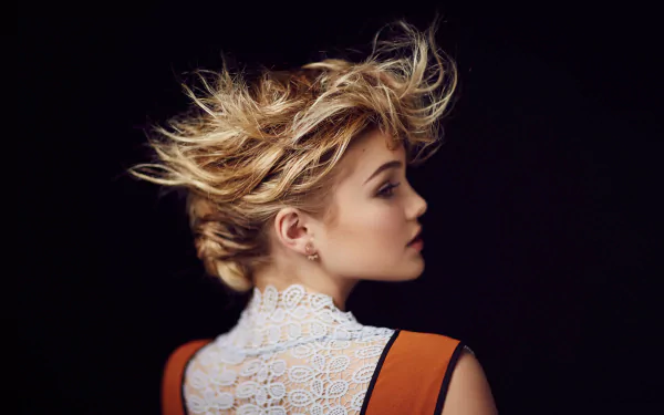 face short hair blonde hair model Celebrity Olivia Holt HD Desktop Wallpaper | Background Image