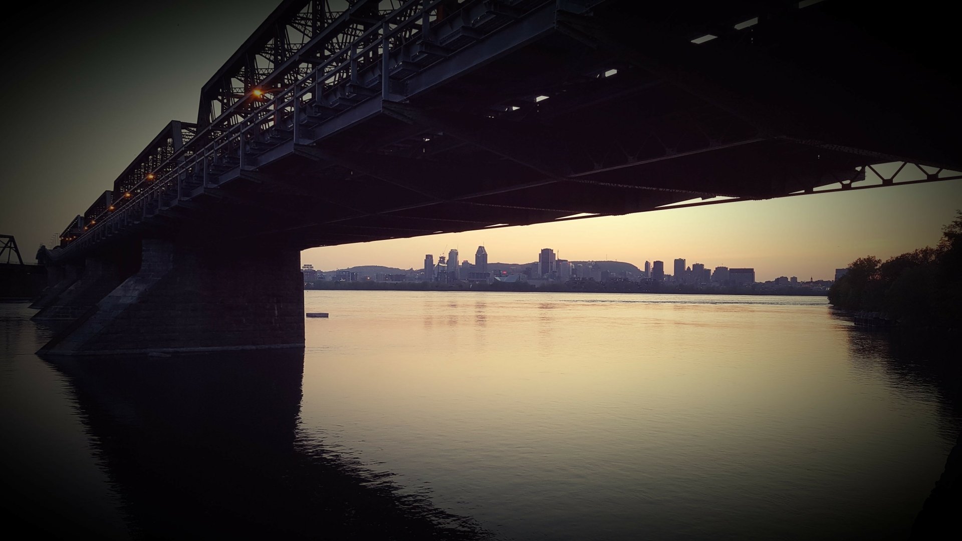 Download Victoria Bridge Canada Montreal Man Made Bridge 4k Ultra HD Wallpaper