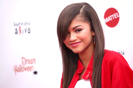 smile lipstick brown eyes brunette American singer actress Celebrity Zendaya HD Desktop Wallpaper | Background Image