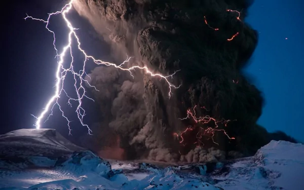  Volcanic Lightning
