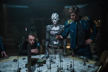 4K Ultra HD wallpaper featuring Sofia Boutella as Jaylah, Simon Pegg as Montgomery Scott, and Chris Pine as James T. Kirk from the movie Star Trek Beyond.