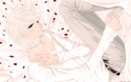 HD anime wallpaper featuring Zero Kiryu from Vampire Knight surrounded by soft petals and light tones, creating a serene and ethereal atmosphere.