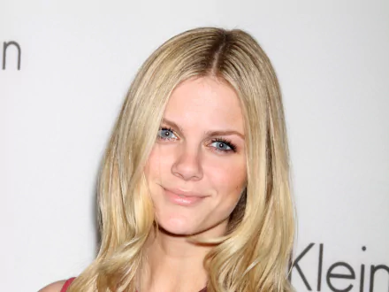 smile blue eyes blonde face model American woman Brooklyn Decker HD Desktop Wallpaper | Background Image