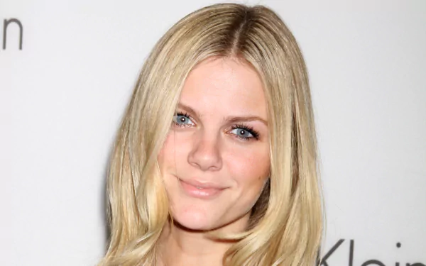 smile blue eyes blonde face model American woman Brooklyn Decker HD Desktop Wallpaper | Background Image