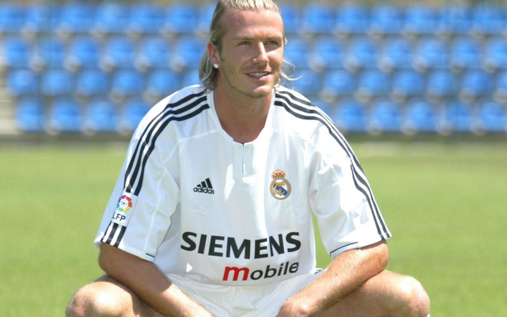 Download David Beckham Sports Hd Wallpaper