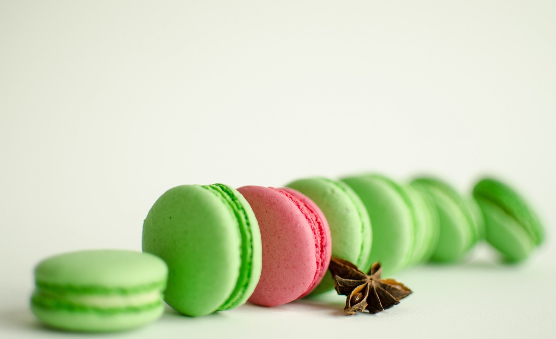 Download Sweets Food Macaron HD Wallpaper