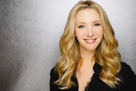 smile blonde American actress Celebrity Lisa Kudrow HD Desktop Wallpaper | Background Image