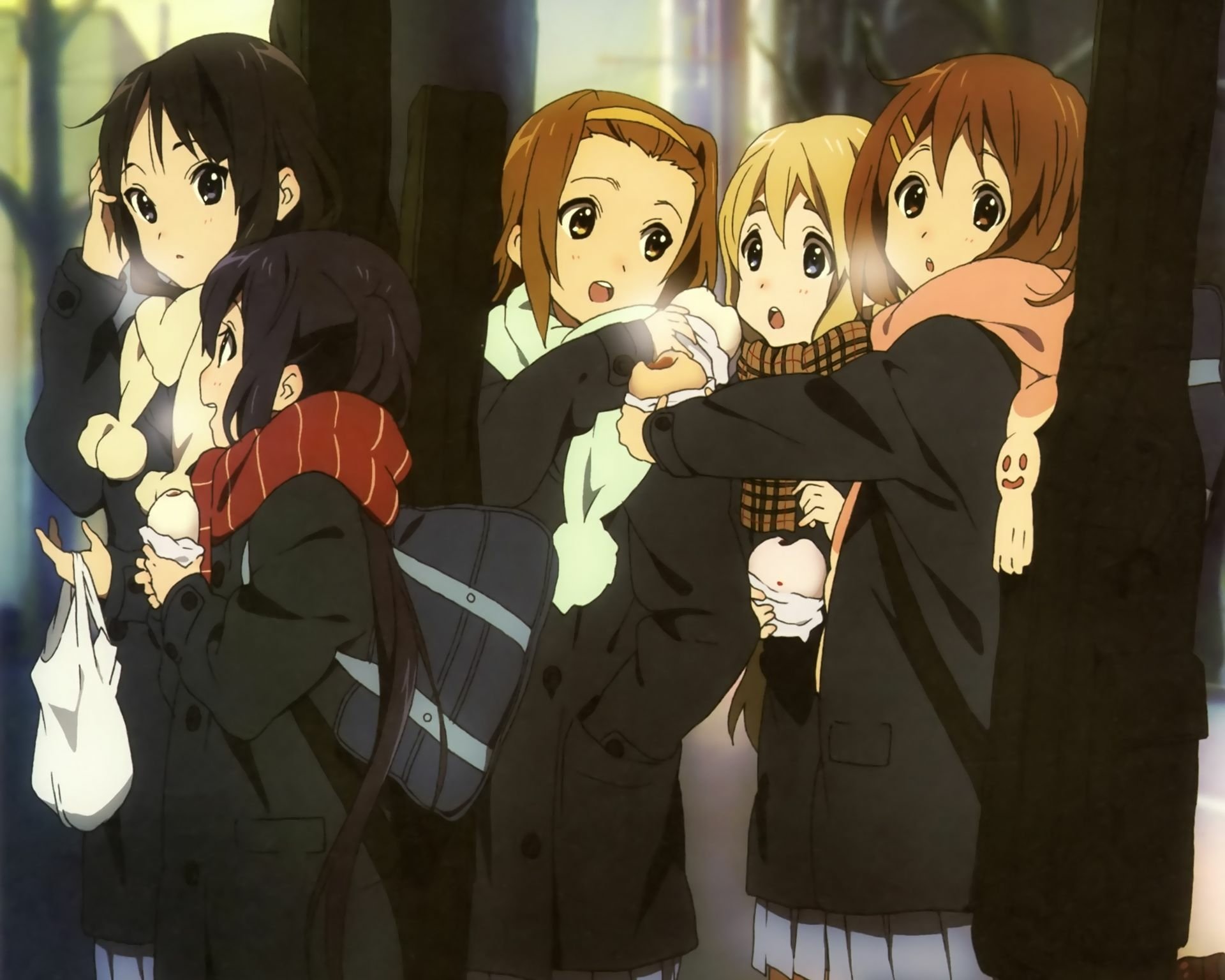 HD anime wallpaper featuring K-ON! characters Azusa Nakano, Tsumugi Kotobuki, Ritsu Tainaka, Yui Hirasawa, and Mio Akiyama with short brown hair and brown eyes.