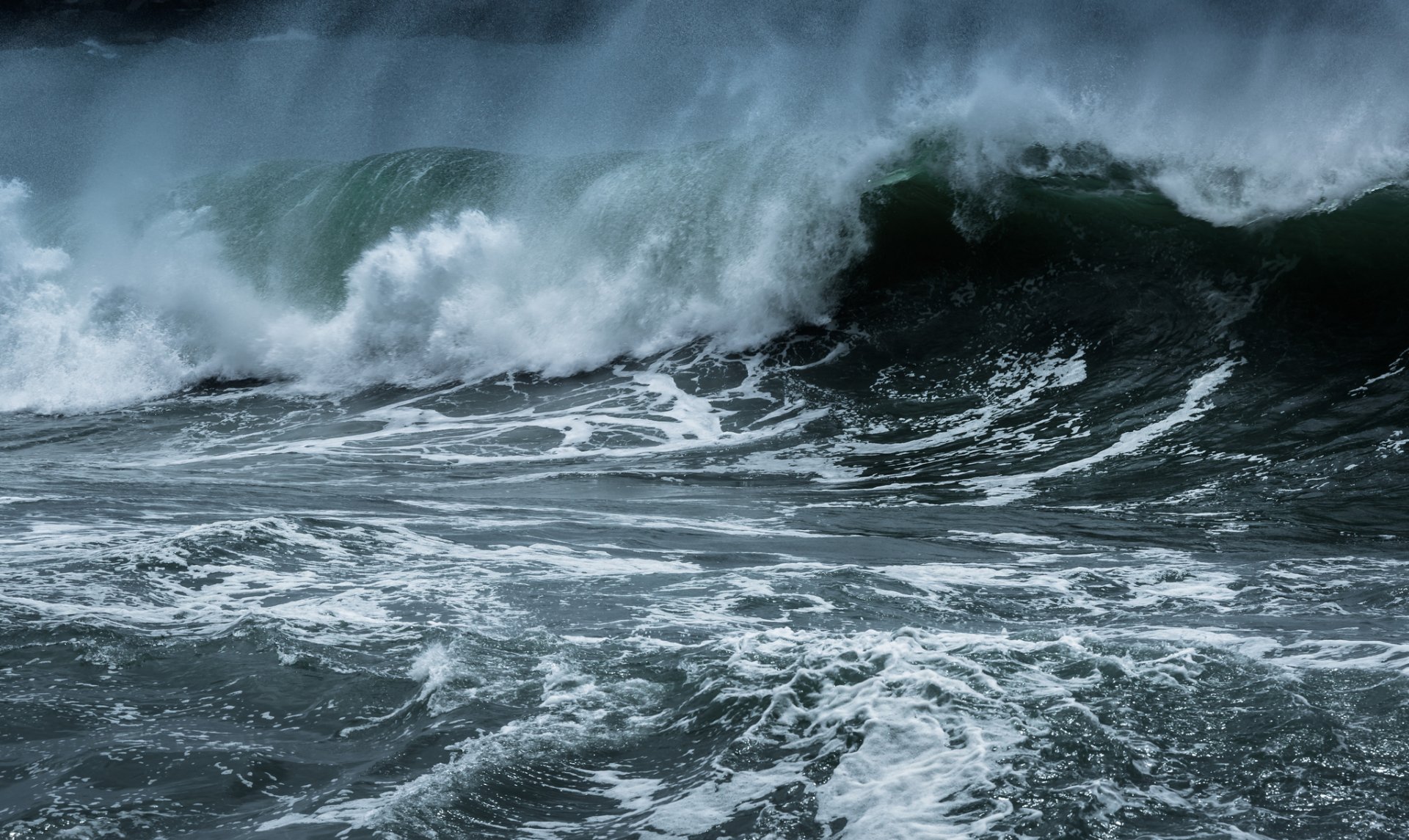 Wave HD Wallpaper by Duncan Fawkes