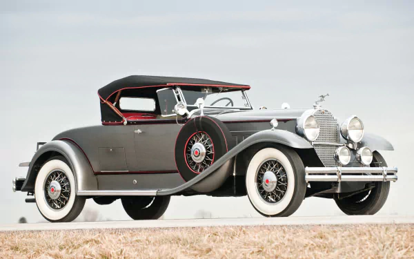  1931 Packard Deluxe Eight Roadster