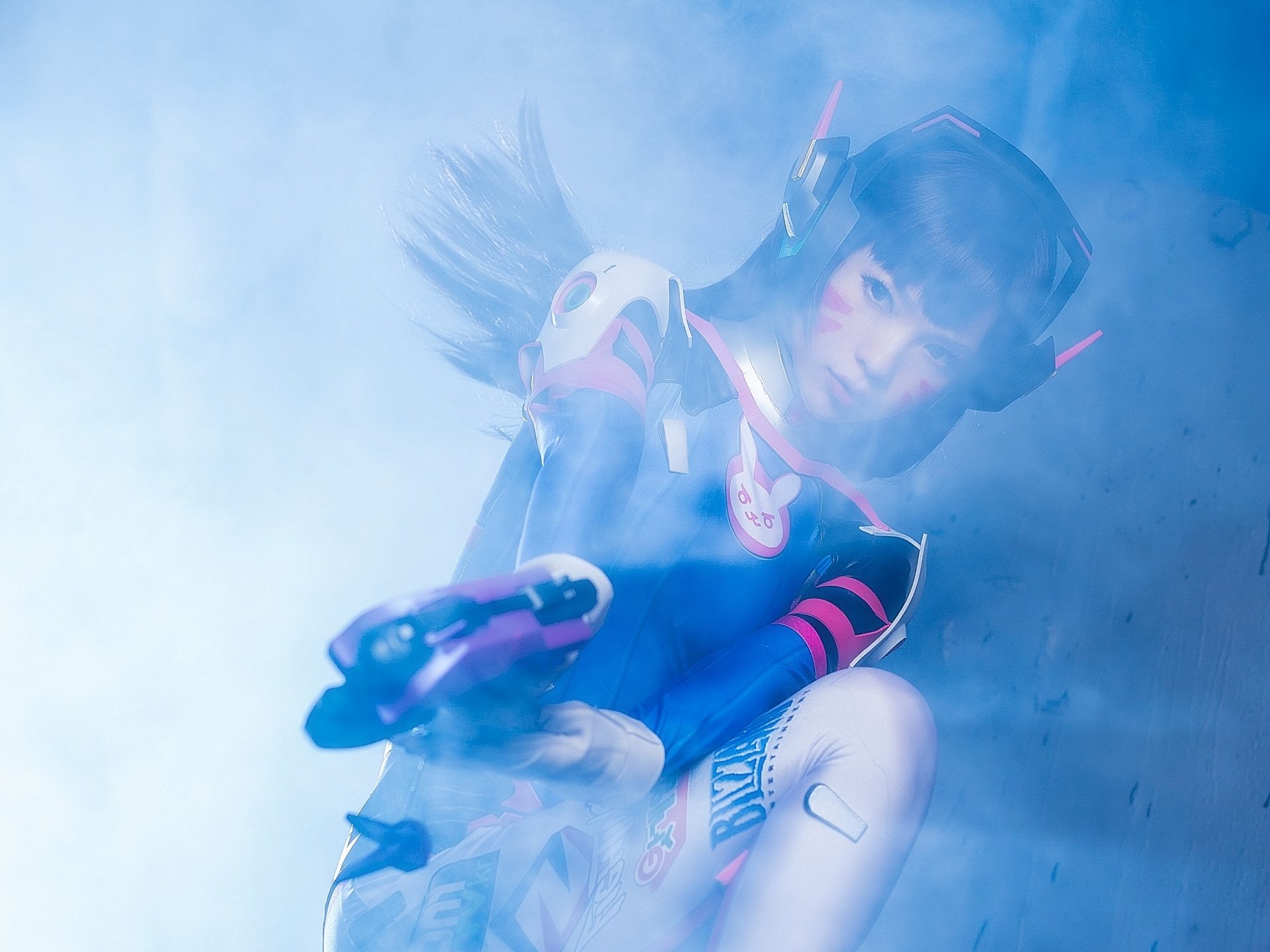 D.Va Cosplay HD Wallpaper – Stunning Overwatch Heroine in Action by Mio ...