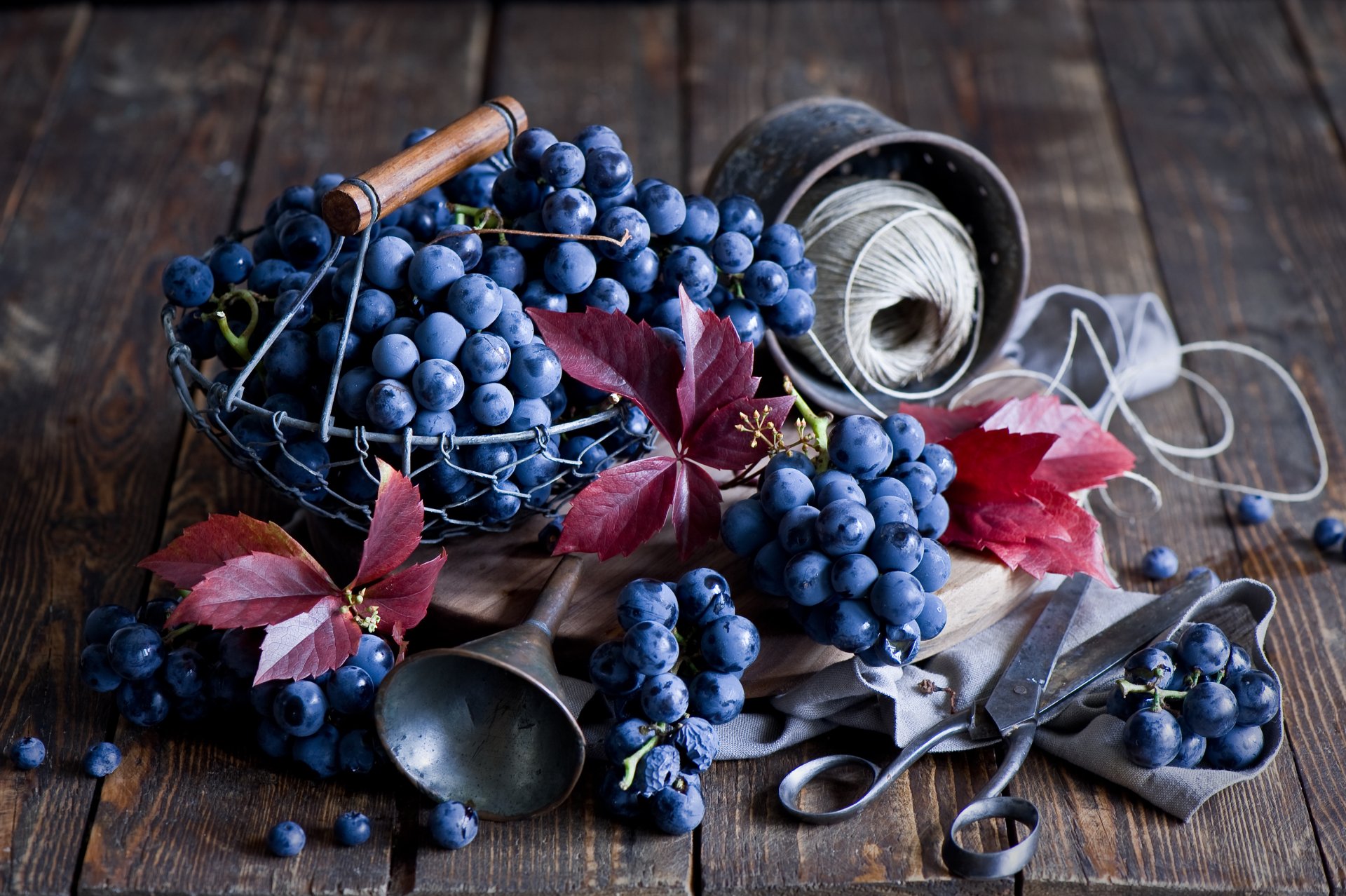 Download Still Life Fruit Food Grapes 4k Ultra HD Wallpaper