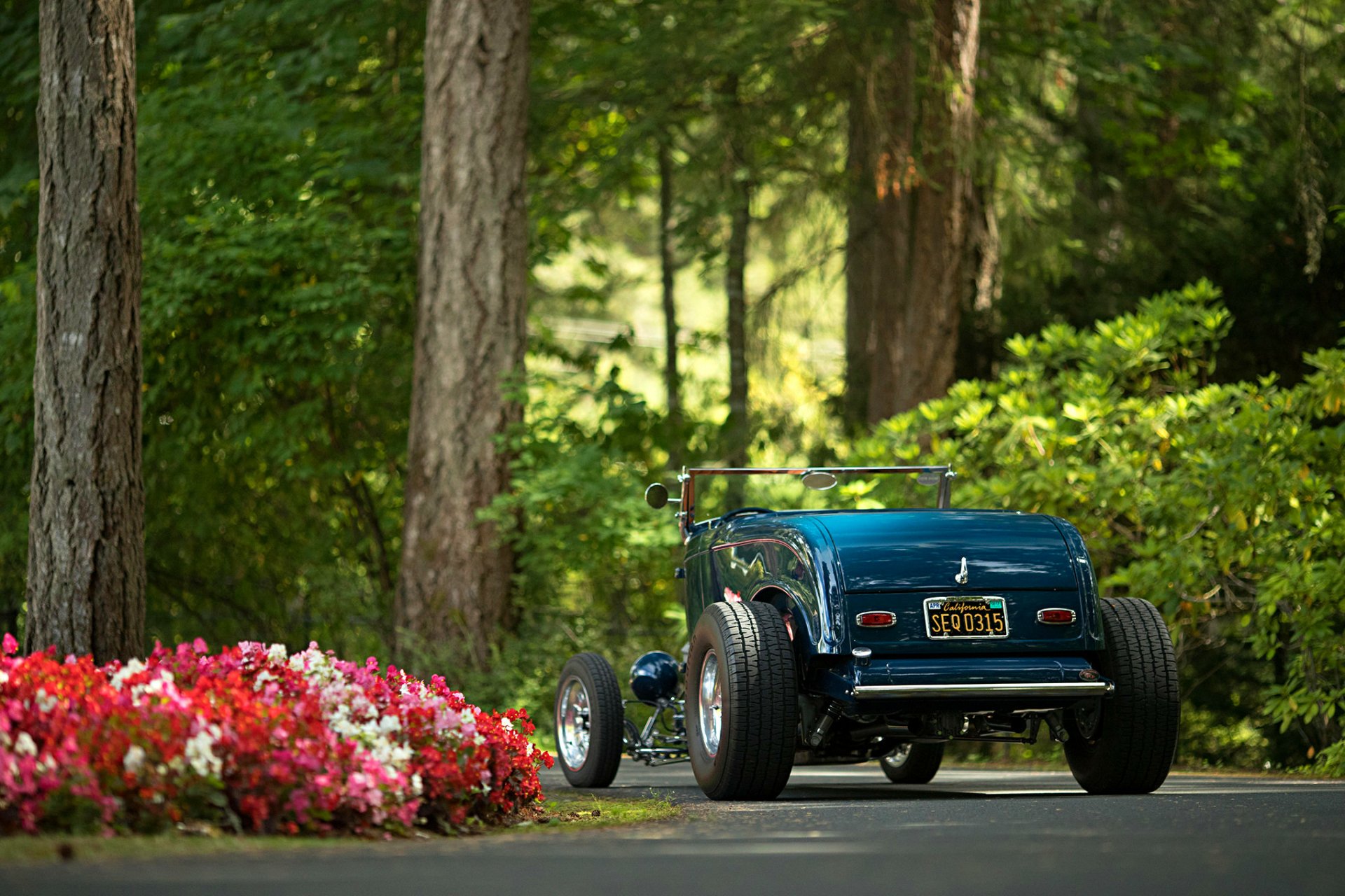 Download Hot Rod Vehicle Ford Deuce Roadster HD Wallpaper