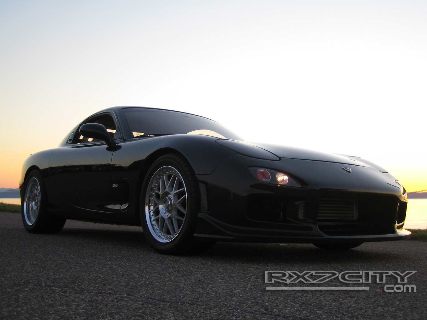 Mazda Rx 7 Wallpaper And Background Image 1365x1024