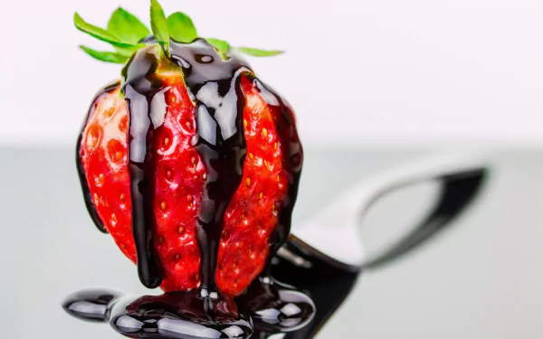 caramel berry fruit food strawberry HD Desktop Wallpaper | Background Image