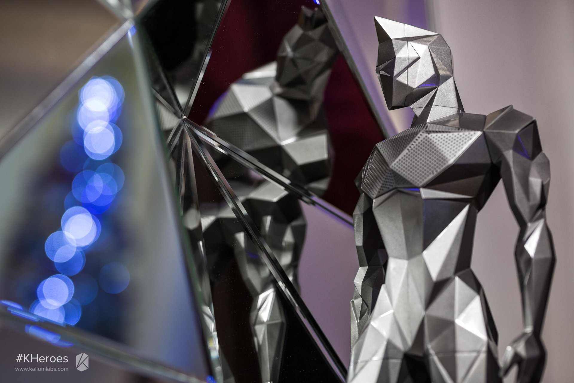 Abstract Ad`Om by Kaliumlabs