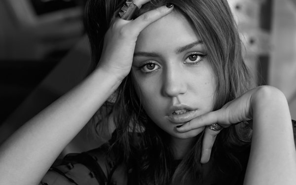 Celebrity Adele Exarchopoulos Actress French Face Black & White HD Wallpaper | Background Image