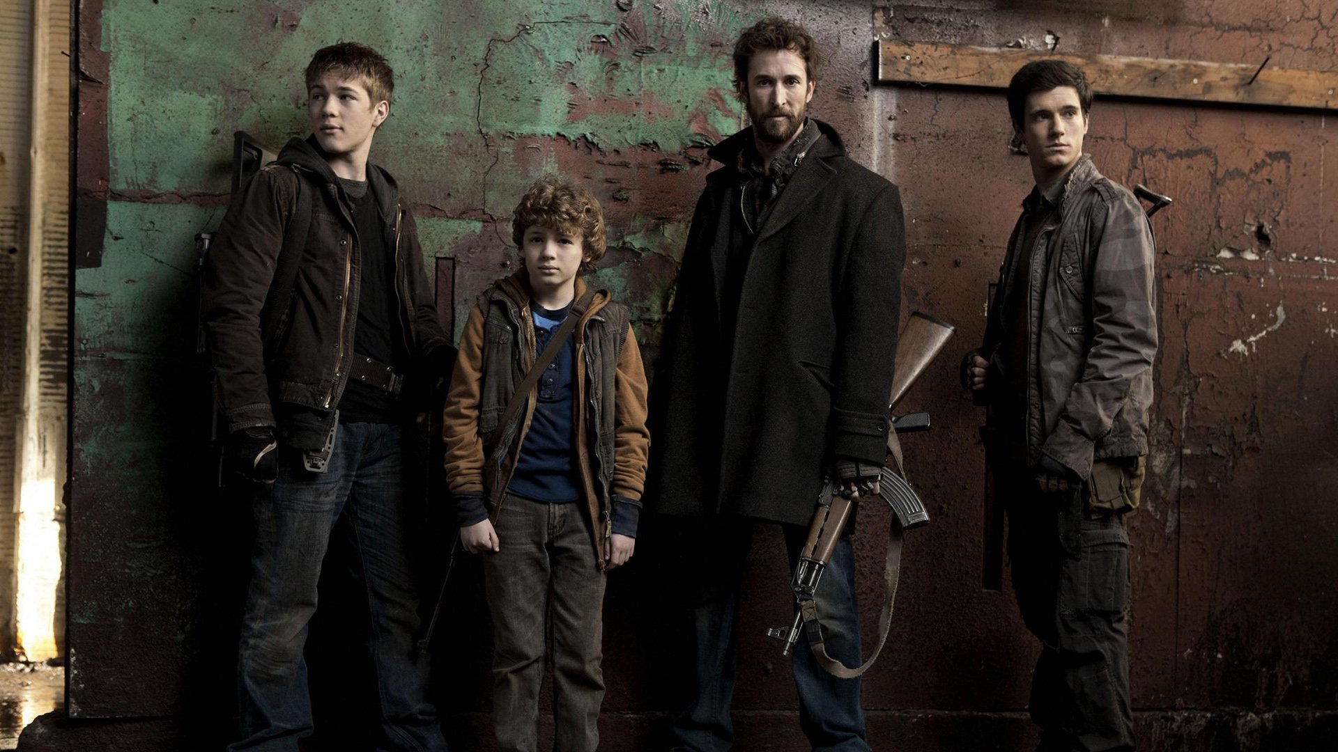 Download Noah Wyle TV Show Falling Skies HD Wallpaper