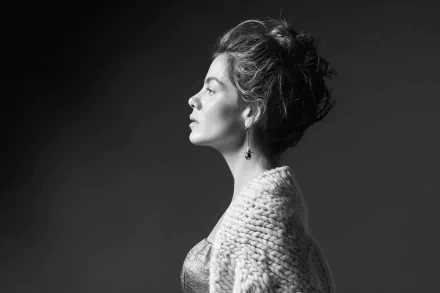 Black & White American actress Celebrity Michelle Monaghan HD Desktop Wallpaper | Background Image