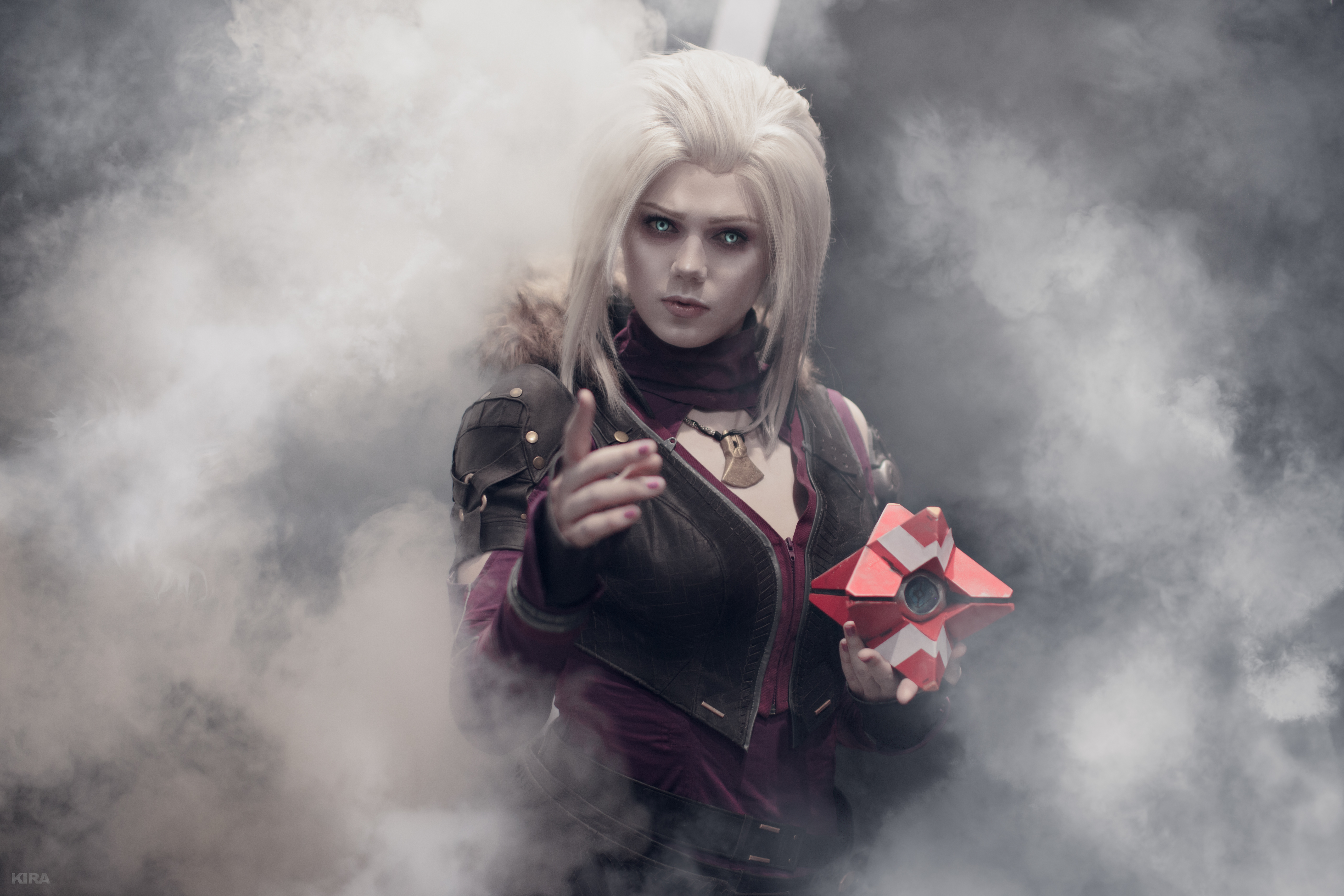 Игра косплеер. Mara sov Cosplay. Destiny 2 Cosplay.