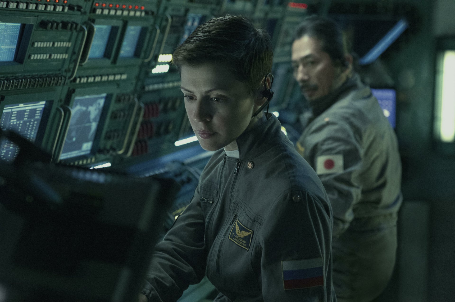 Download Olga Dykhovichnaya Hiroyuki Sanada Movie Life (2017) HD Wallpaper