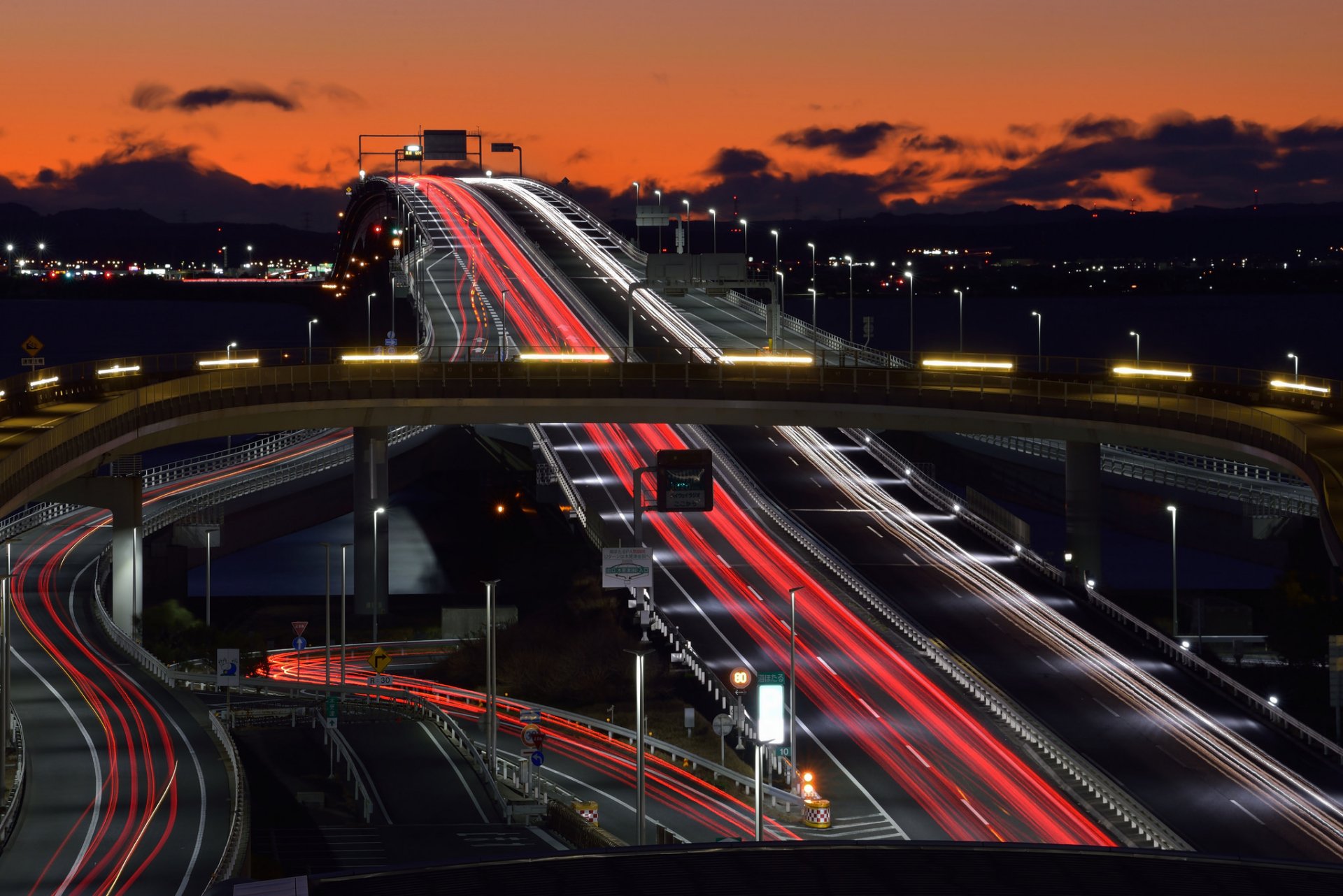 Man Made Highway HD Wallpaper by Hikiwarinattoh