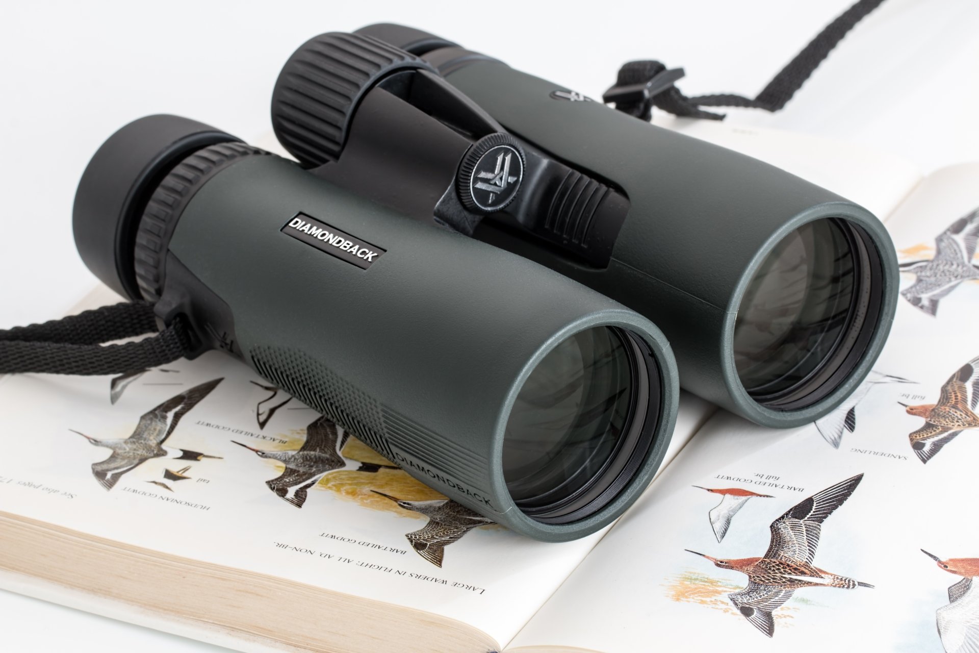 Download Still Life Book Man Made Binoculars 4k Ultra HD Wallpaper