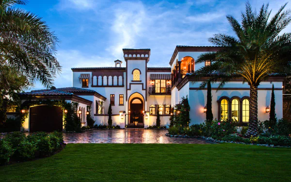  Luxury House