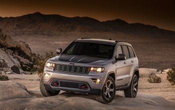 20 Jeep Grand Cherokee Hd Wallpapers Background Images
