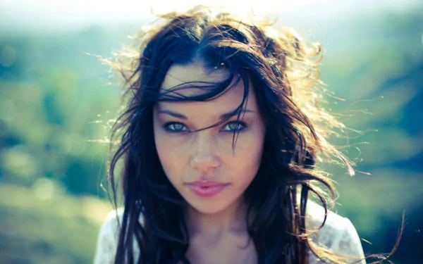 woman Jessica Parker Kennedy HD Desktop Wallpaper | Background Image