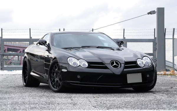  Black Mercedes-Benz SLR McLaren