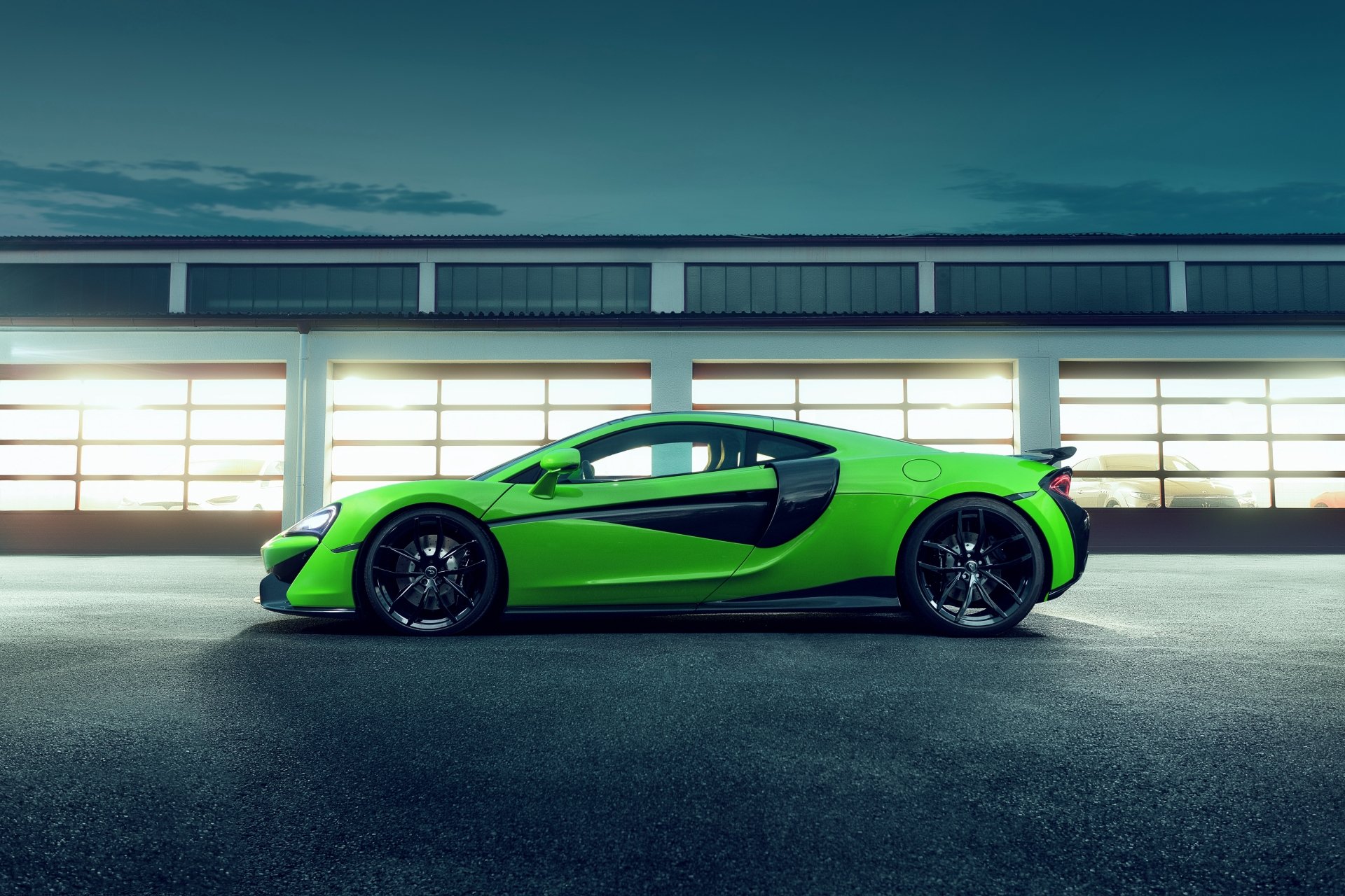 Download Supercar Green Car Car McLaren Vehicle McLaren 570GT 4k Ultra HD Wallpaper