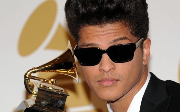 Bruno Mars Unorthodox Jukebox Hd Wallpaper Background Image 19x1080