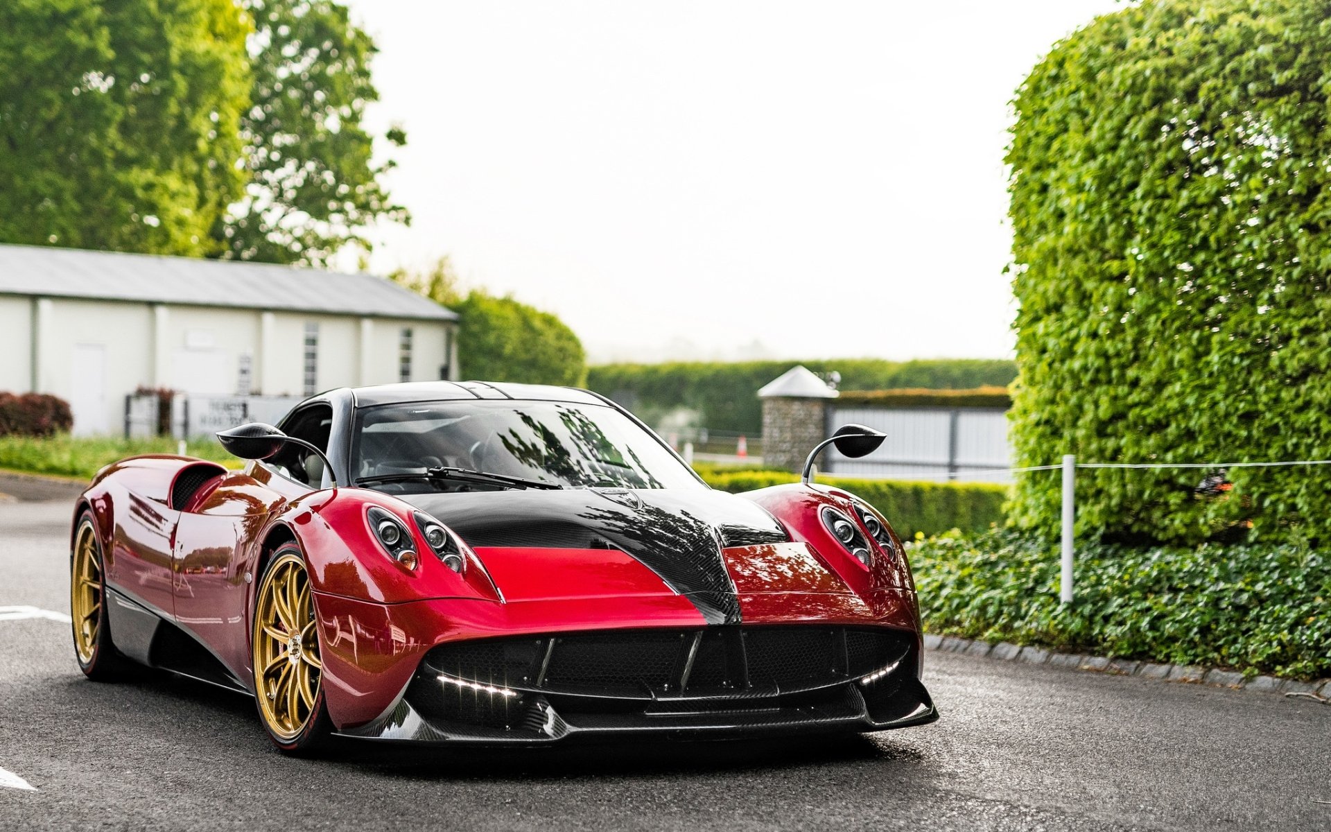 Download Supercar Car Pagani Vehicle Pagani Huayra HD Wallpaper