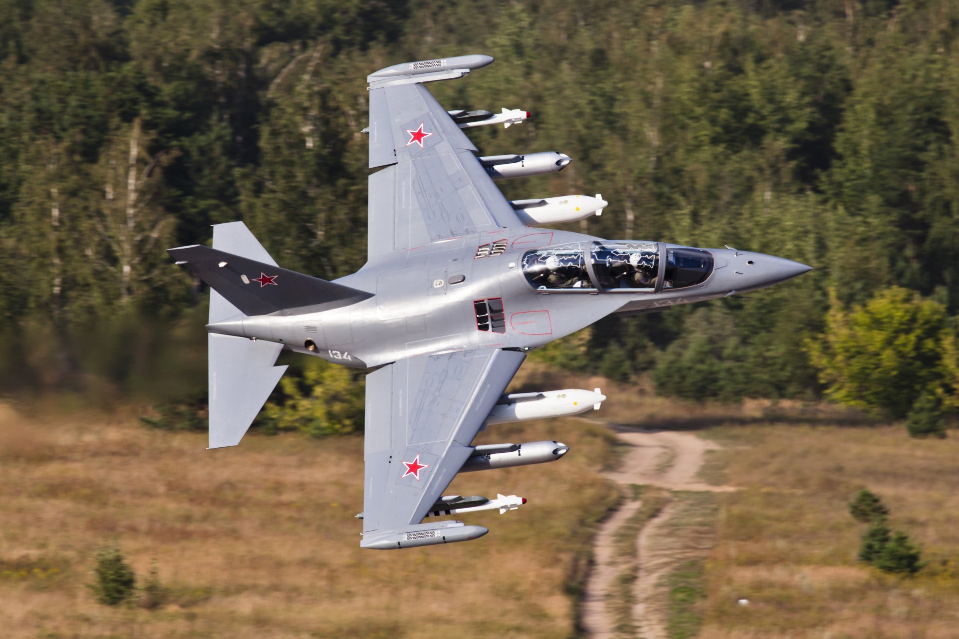 download-warplane-aircraft-jet-fighter-military-yakovlev-yak-130-4k