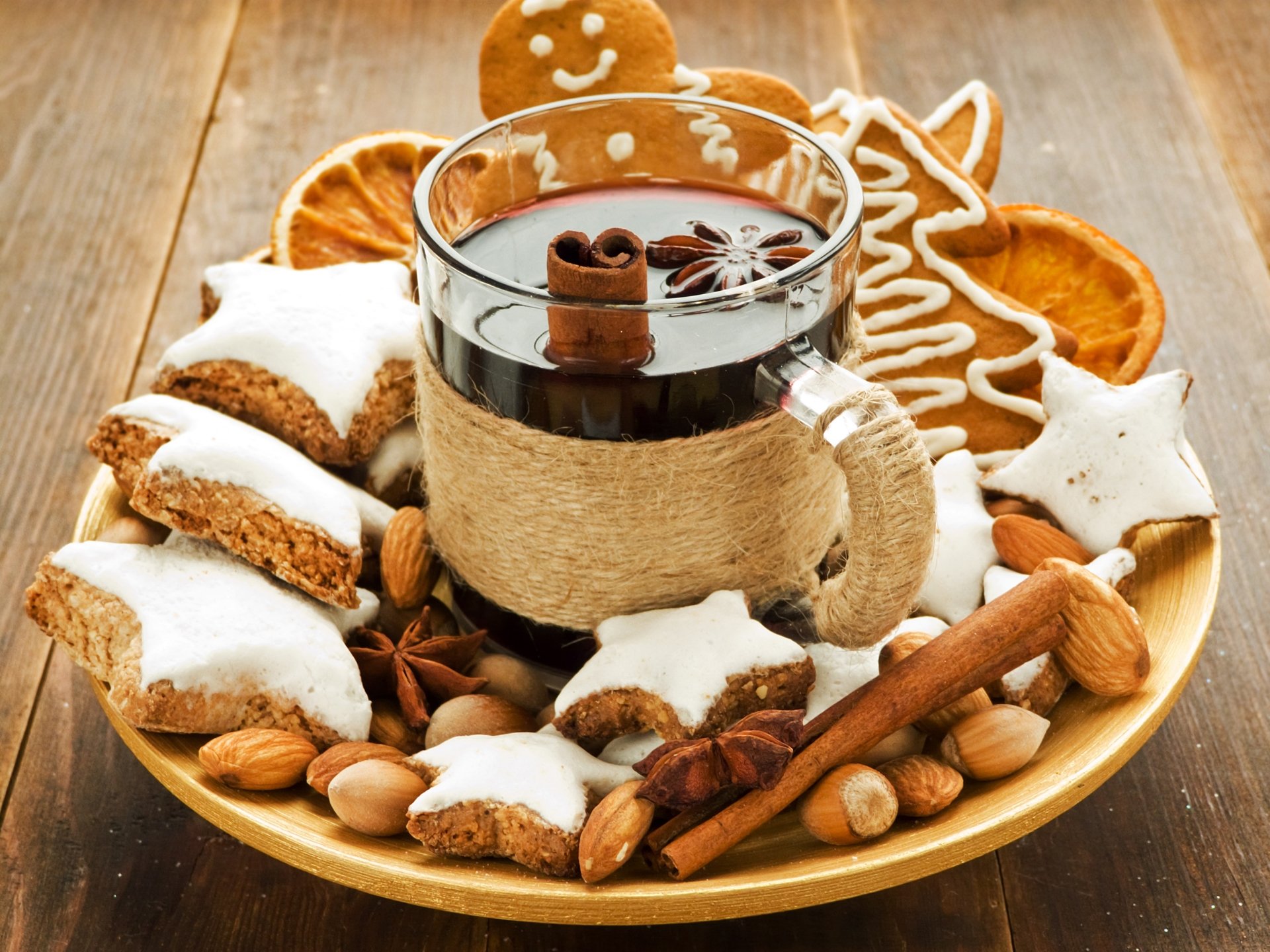 Download Cinnamon Cookie Gingerbread Food Drink HD Wallpaper