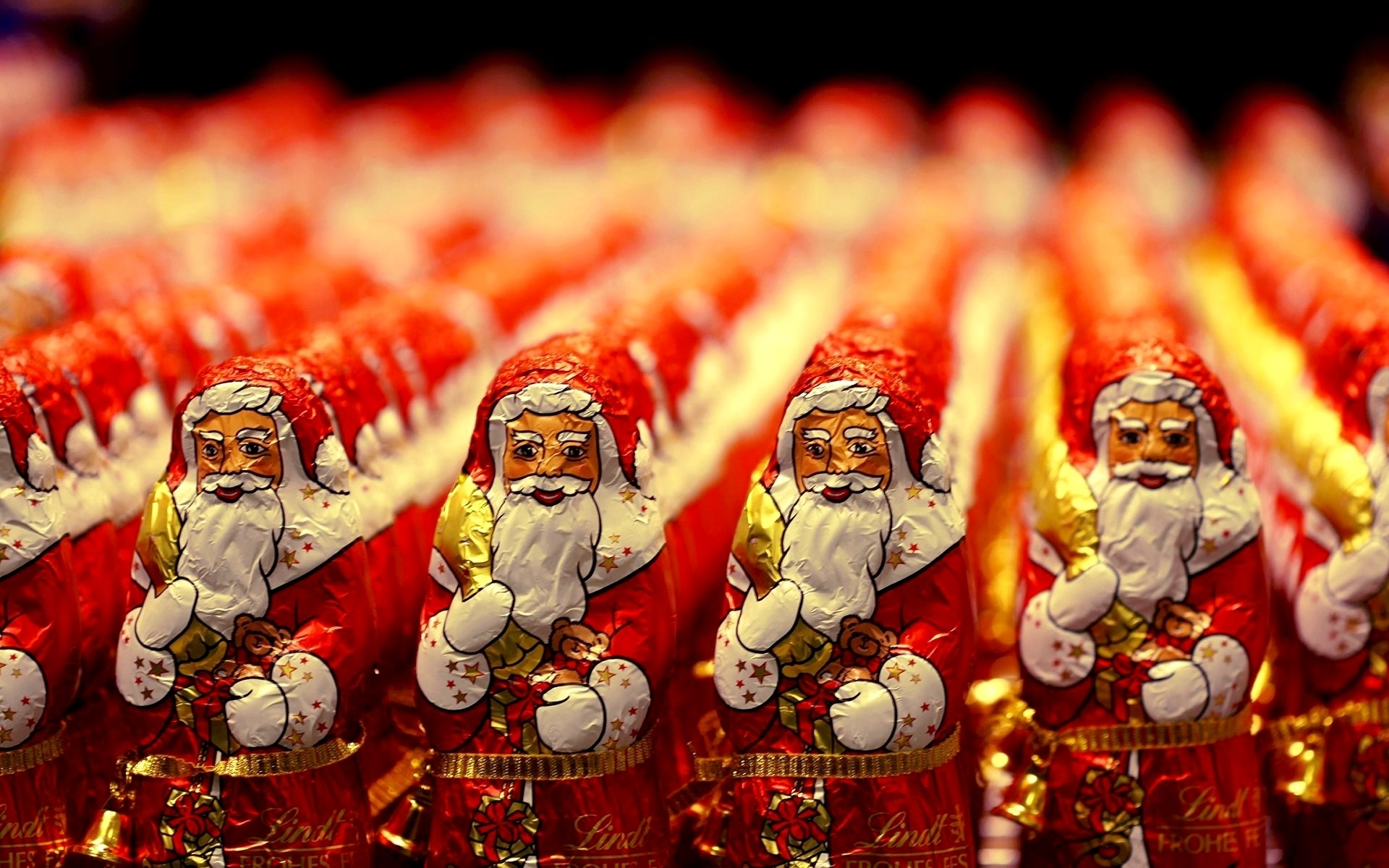 Download Santa Claus Figurine Christmas Food Chocolate HD Wallpaper