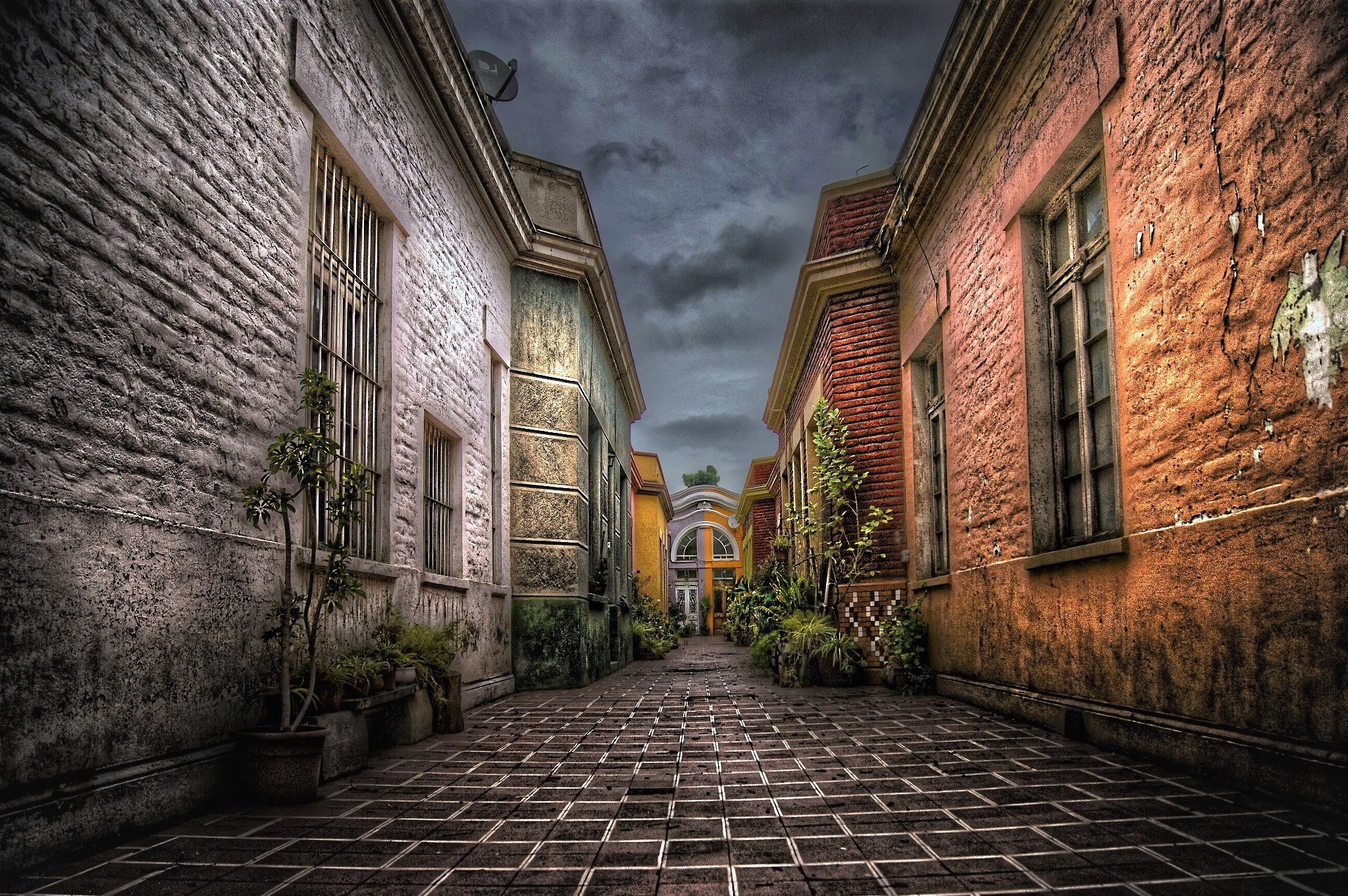 Download HDR Building Cloud Man Made Alley HD Wallpaper