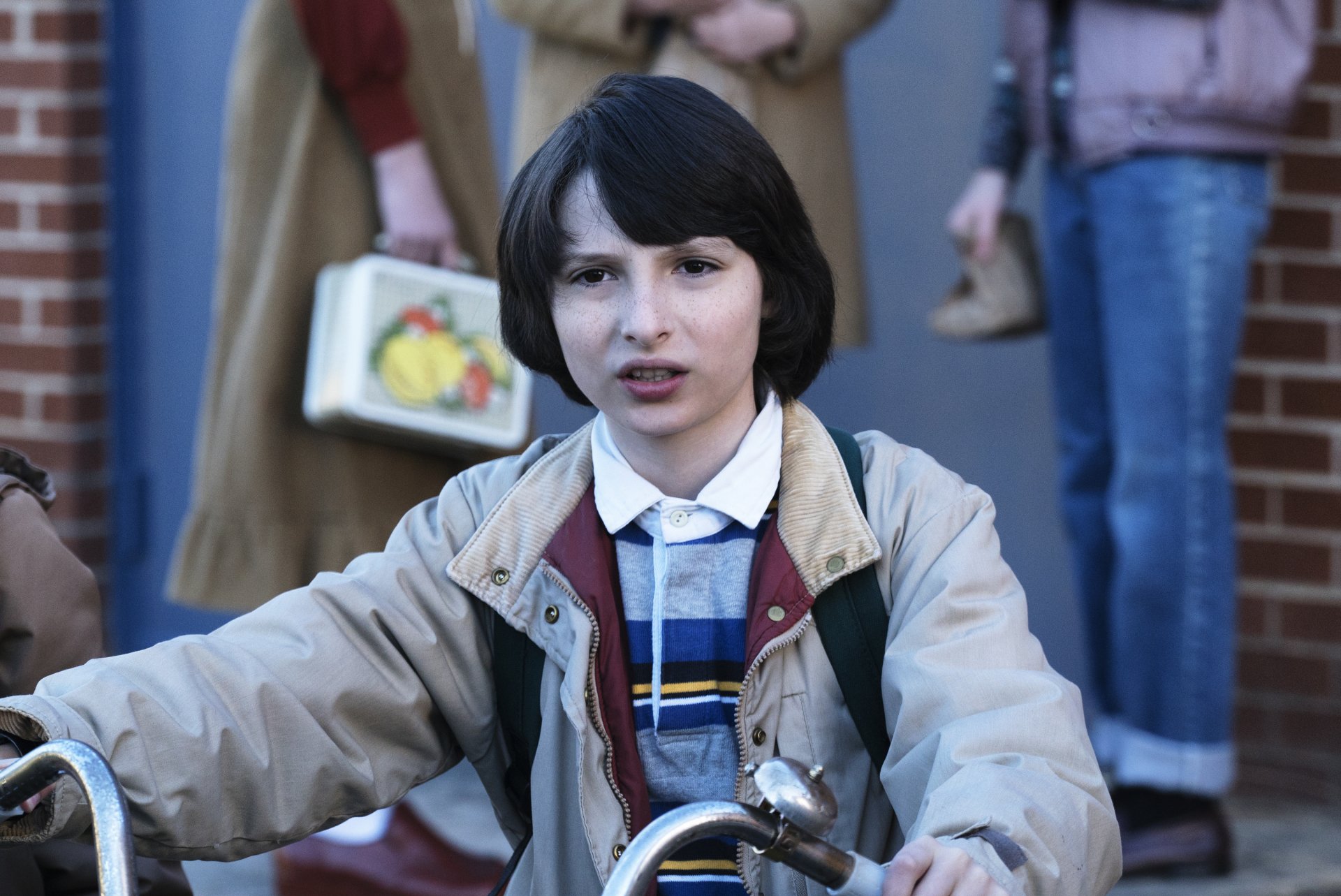 Download Mike Wheeler Finn Wolfhard Tv Show Stranger Things Hd Wallpaper