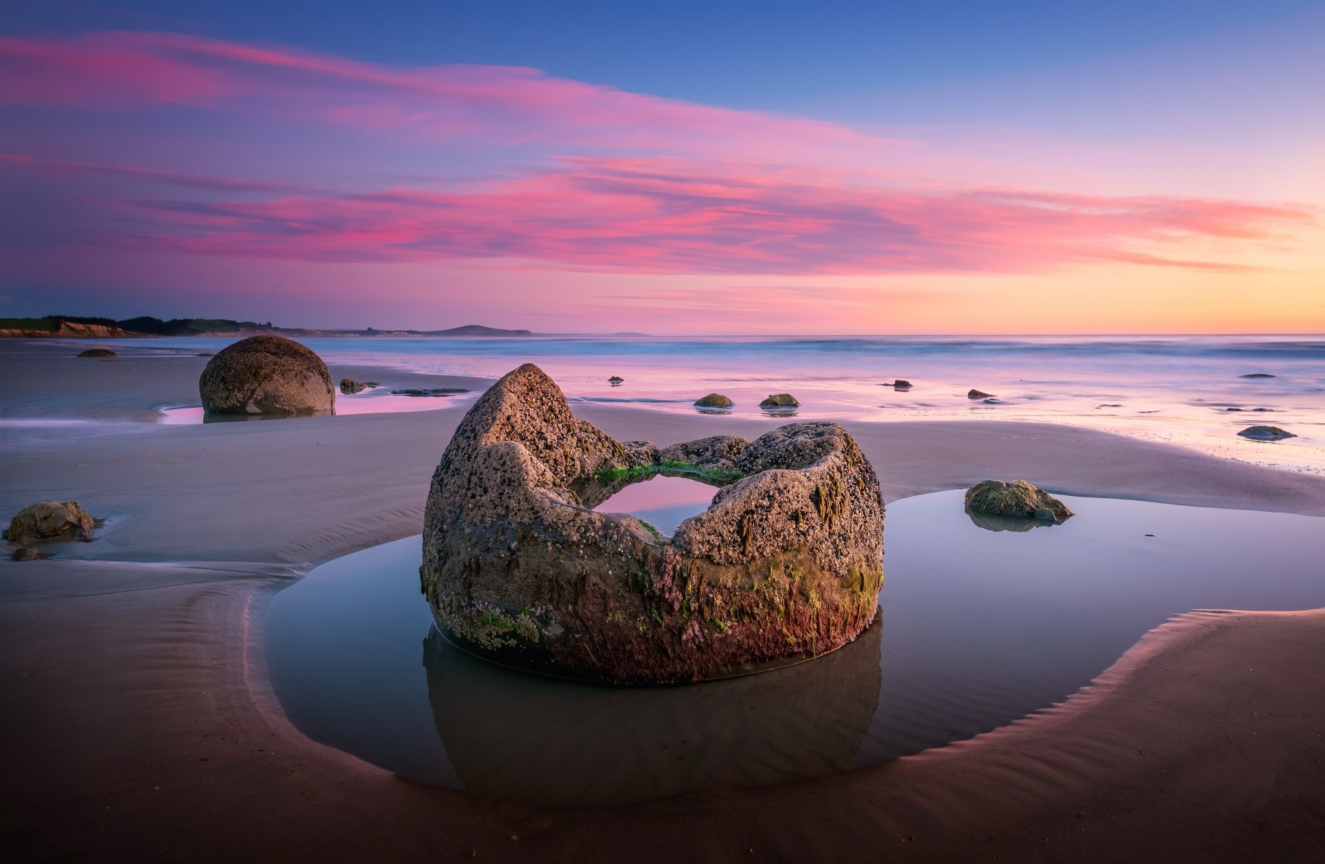 Serene Sunset over Ocean Beach with Stone Sculptures – HD Nature ...