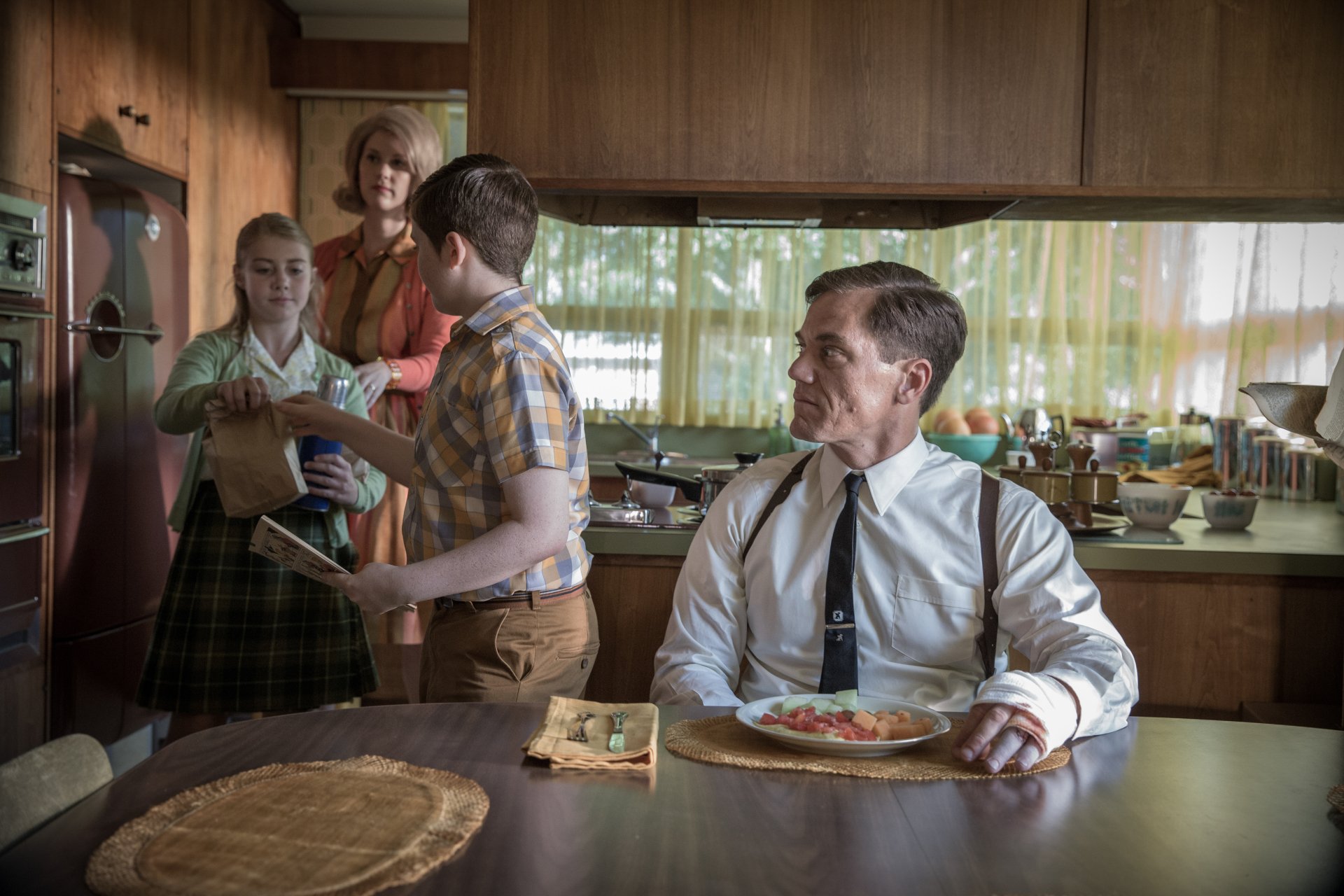 Download Michael Shannon Movie The Shape Of Water 4k Ultra HD Wallpaper