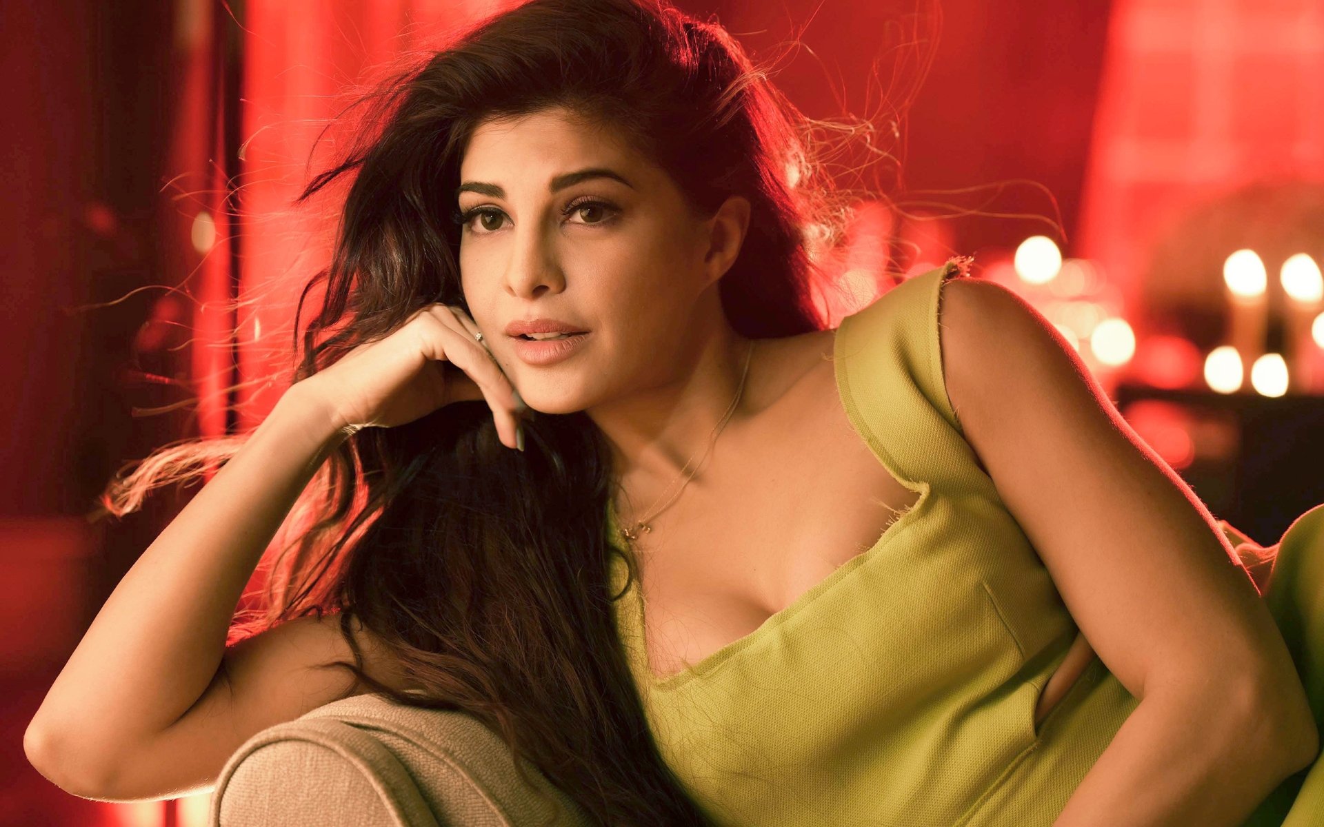 Download Long Hair Brunette Actress Celebrity Jacqueline Fernandez HD Wallpaper