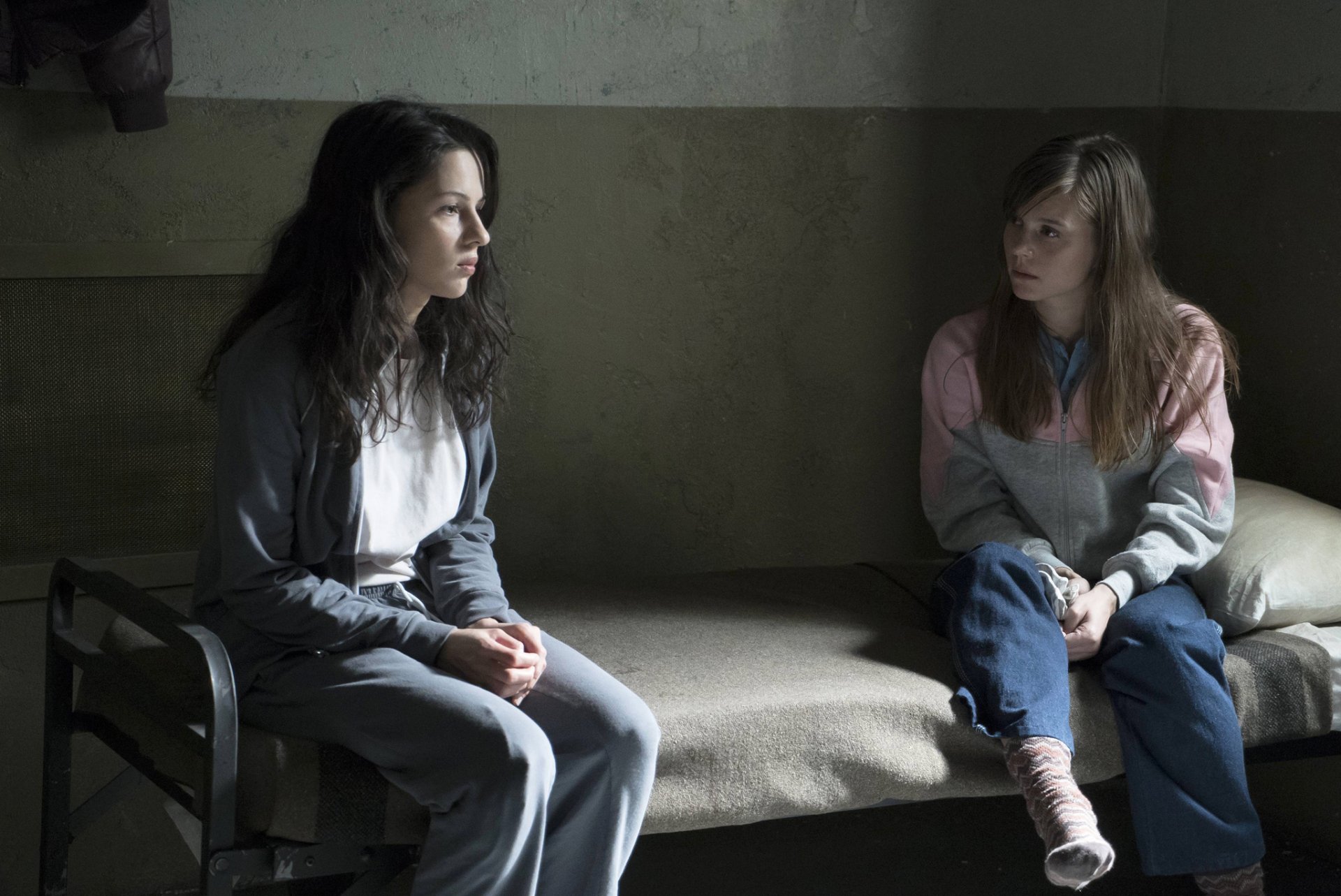 Download Actress Annet Mahendru TV Show The Americans HD Wallpaper