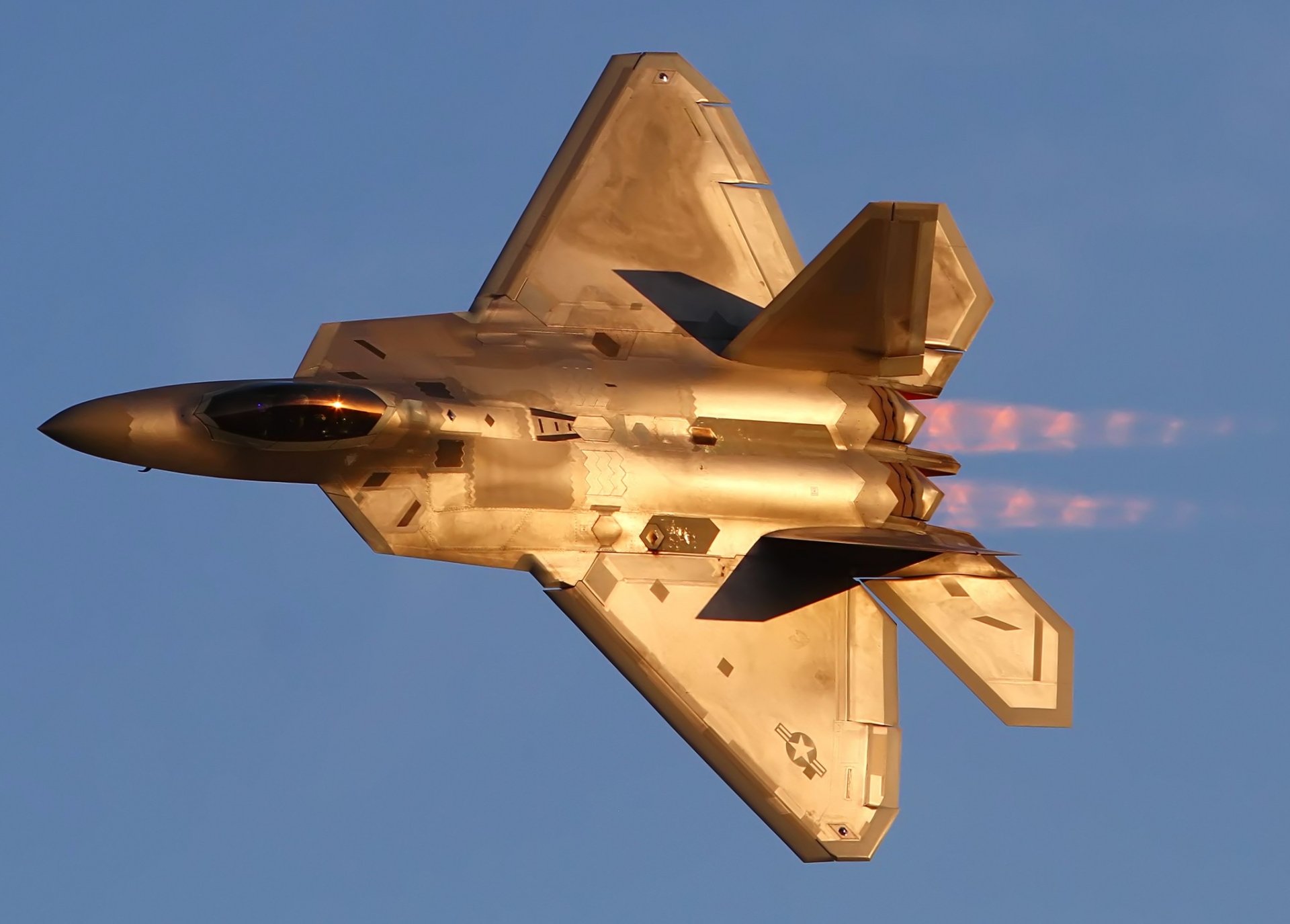 Download Warplane Aircraft Jet Fighter Military Lockheed Martin F-22 Raptor Lockheed Martin F-22 Raptor  HD Wallpaper